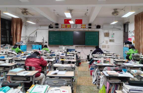 考核点评机制铸造高素质专业化教师队伍为品质建造注入教育动能 考核点评机制铸造高素质专业化教师队伍为品质建造注入教育动能