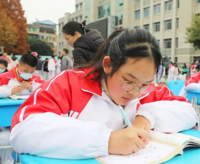 经过将大赛理念融入生计教育教育变革引导学生树立正确成才观